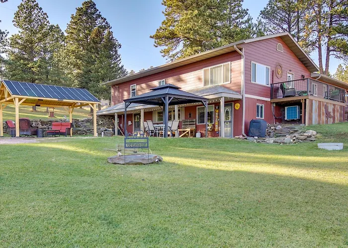 Hill City Hideaway Near Mt Rushmore & Hiking